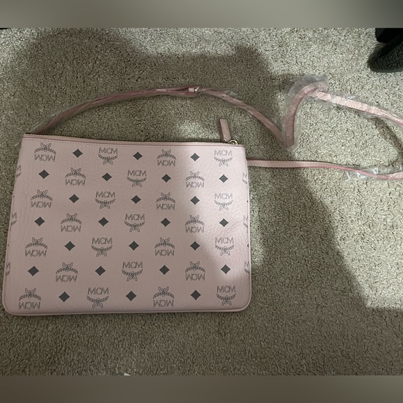 Pink mcm bag - Picture 3 of 3